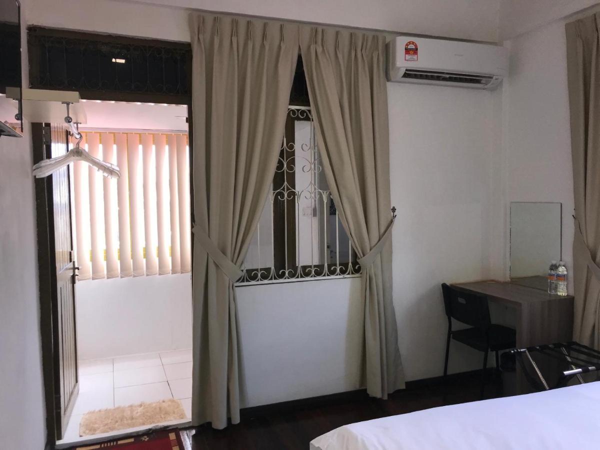 Natol Homestay - London Kuching Exterior photo