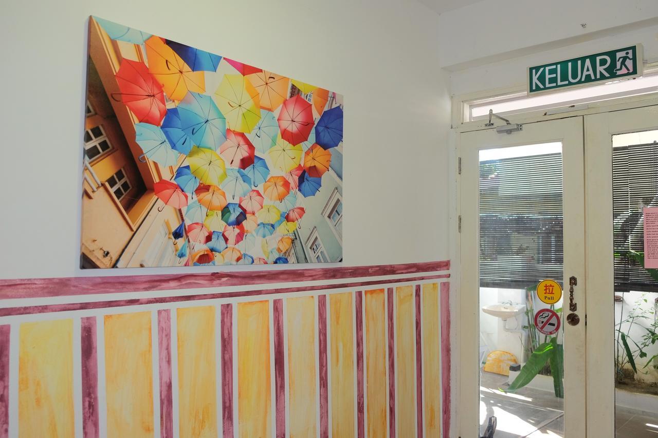 Natol Homestay - London Kuching Exterior photo