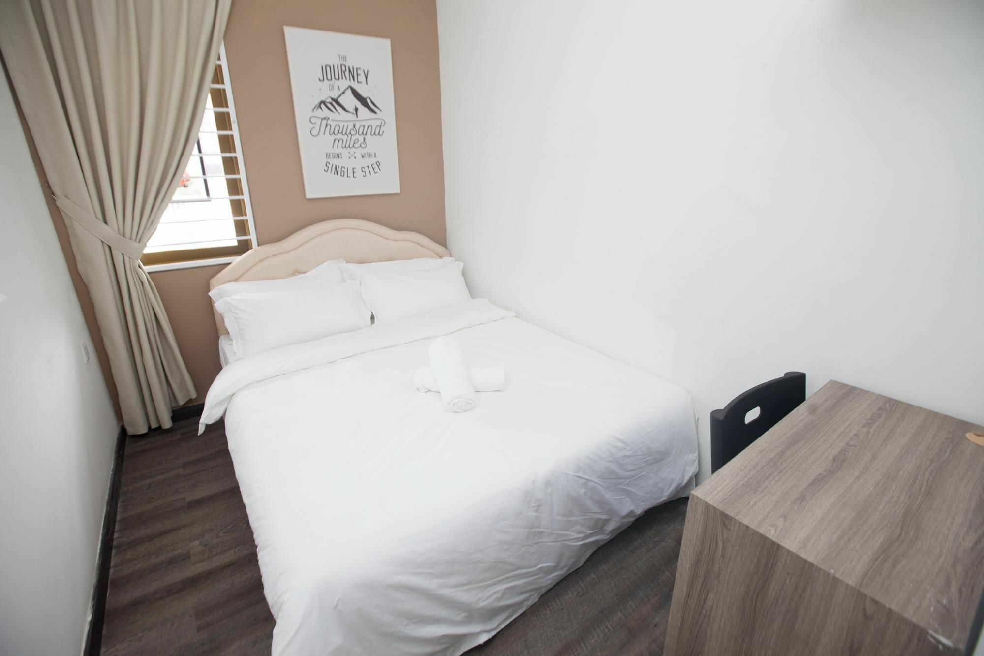 Natol Homestay - London Kuching Exterior photo