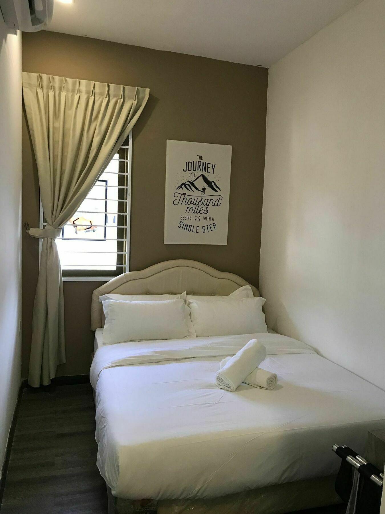 Natol Homestay - London Kuching Exterior photo